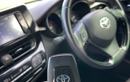 Toyota C-HR I рестайлинг, 2018 год, 1 750 000 рублей, 3 фотография