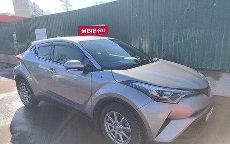 Toyota C-HR I рестайлинг, 2018 год, 1 750 000 рублей, 2 фотография