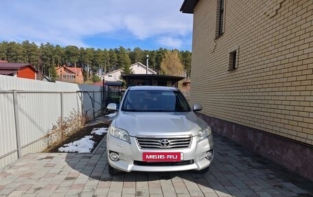 Toyota RAV4, 2011 год, 1 450 000 рублей, 4 фотография