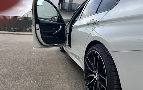 BMW 3 серия, 2018 год, 2 350 000 рублей, 10 фотография