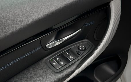 BMW 3 серия, 2018 год, 2 350 000 рублей, 26 фотография