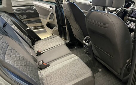 Volkswagen Tiguan II, 2021 год, 2 789 000 рублей, 15 фотография