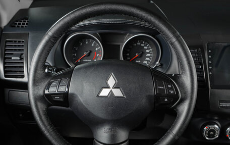 Mitsubishi Outlander III рестайлинг 3, 2011 год, 1 099 000 рублей, 14 фотография