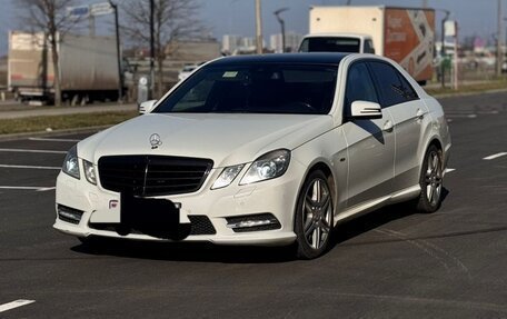 Mercedes-Benz E-Класс, 2012 год, 1 520 000 рублей, 3 фотография