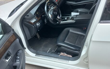 Mercedes-Benz E-Класс, 2012 год, 1 520 000 рублей, 6 фотография