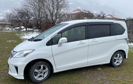 Honda Freed I, 2014 год, 1 250 000 рублей, 4 фотография