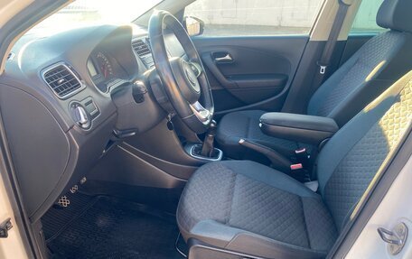 Volkswagen Polo VI (EU Market), 2019 год, 1 370 000 рублей, 21 фотография