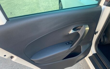 Volkswagen Polo VI (EU Market), 2019 год, 1 370 000 рублей, 31 фотография