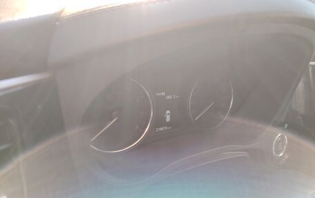 Mitsubishi Outlander III рестайлинг 3, 2019 год, 2 600 000 рублей, 17 фотография