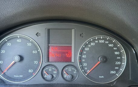 Volkswagen Jetta VI, 2009 год, 500 000 рублей, 2 фотография