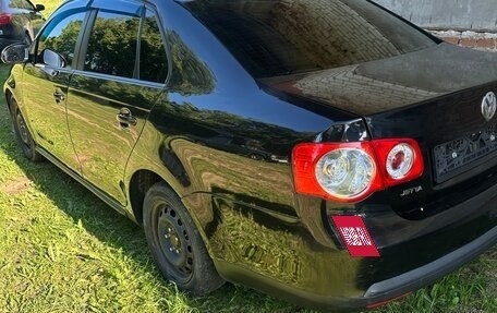 Volkswagen Jetta VI, 2009 год, 500 000 рублей, 3 фотография