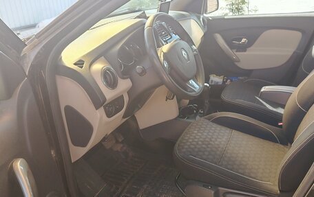 Renault Logan II, 2016 год, 760 000 рублей, 12 фотография