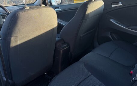 Hyundai Solaris II рестайлинг, 2015 год, 1 070 000 рублей, 6 фотография