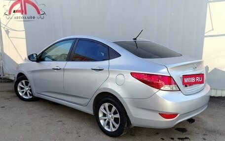 Hyundai Solaris II рестайлинг, 2012 год, 649 000 рублей, 3 фотография