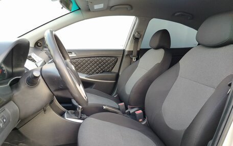 Hyundai Solaris II рестайлинг, 2012 год, 649 000 рублей, 9 фотография