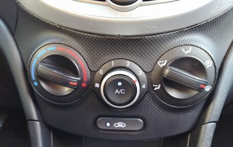 Hyundai Solaris II рестайлинг, 2012 год, 649 000 рублей, 18 фотография