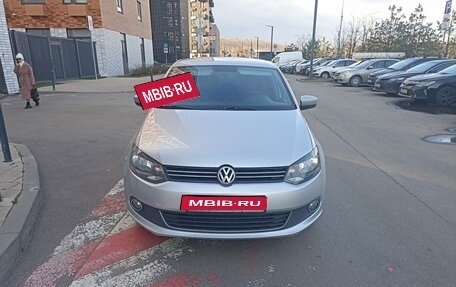 Volkswagen Polo VI (EU Market), 2011 год, 900 000 рублей, 1 фотография