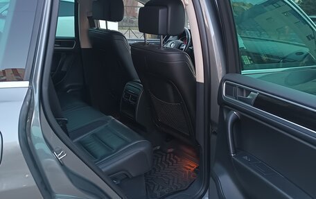 Volkswagen Touareg III, 2015 год, 2 970 000 рублей, 8 фотография