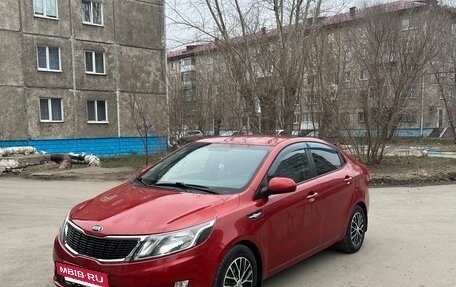 KIA Rio III рестайлинг, 2014 год, 1 050 000 рублей, 2 фотография