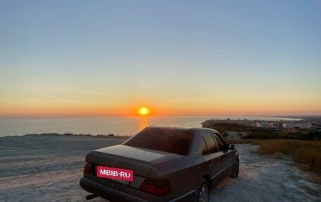 Mercedes-Benz W124, 1989 год, 400 000 рублей, 3 фотография