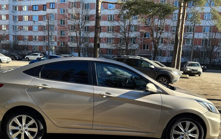 Hyundai Solaris II рестайлинг, 2012 год, 750 000 рублей, 5 фотография