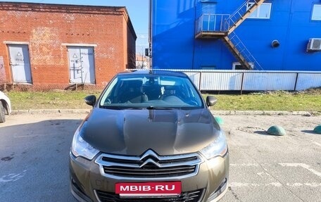 Citroen C4 II рестайлинг, 2015 год, 730 000 рублей, 2 фотография