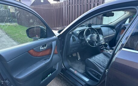 Infiniti FX II, 2013 год, 2 100 000 рублей, 11 фотография