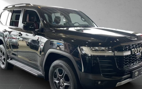 Toyota Land Cruiser, 2022 год, 11 000 000 рублей, 5 фотография