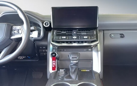 Toyota Land Cruiser, 2022 год, 11 000 000 рублей, 13 фотография