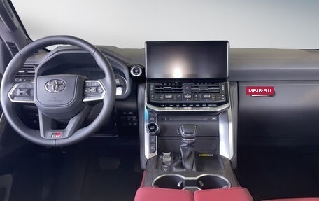 Toyota Land Cruiser, 2022 год, 11 000 000 рублей, 12 фотография