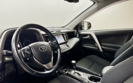 Toyota RAV4, 2017 год, 2 449 000 рублей, 11 фотография