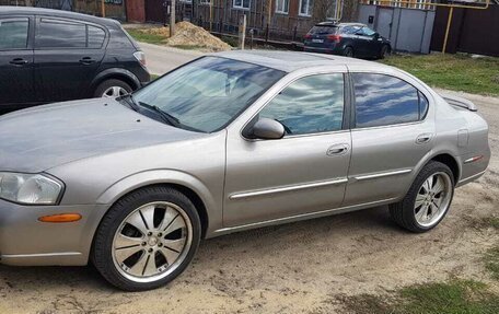 Nissan Maxima VIII, 2000 год, 300 000 рублей, 1 фотография