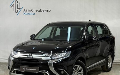 Mitsubishi Outlander III рестайлинг 3, 2019 год, 2 299 800 рублей, 1 фотография