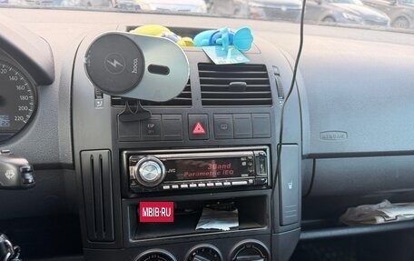 Volkswagen Polo IV рестайлинг, 2007 год, 750 000 рублей, 11 фотография