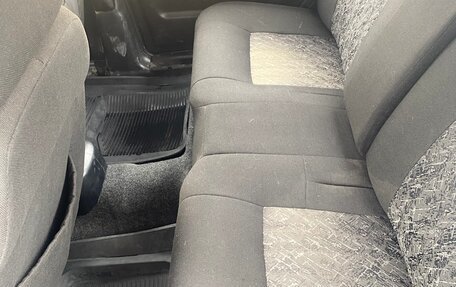 ГАЗ 31105 «Волга», 2004 год, 170 000 рублей, 10 фотография