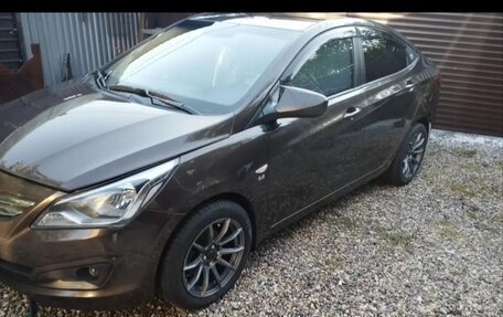 Hyundai Solaris II рестайлинг, 2016 год, 1 050 000 рублей, 4 фотография