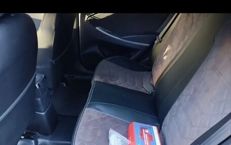 Hyundai Solaris II рестайлинг, 2016 год, 1 050 000 рублей, 11 фотография