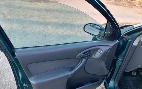 Ford Focus IV, 2001 год, 600 000 рублей, 11 фотография