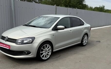 Volkswagen Polo VI (EU Market), 2014 год, 795 000 рублей, 2 фотография