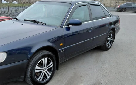 Audi A6, 1995 год, 500 000 рублей, 24 фотография