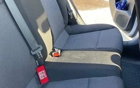 Hyundai Solaris II рестайлинг, 2019 год, 1 050 000 рублей, 7 фотография