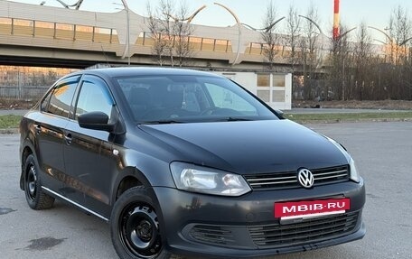 Volkswagen Polo VI (EU Market), 2010 год, 400 000 рублей, 2 фотография