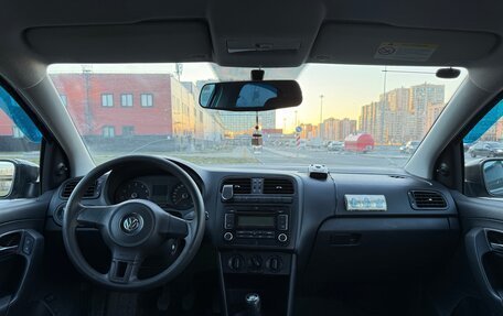 Volkswagen Polo VI (EU Market), 2010 год, 400 000 рублей, 5 фотография