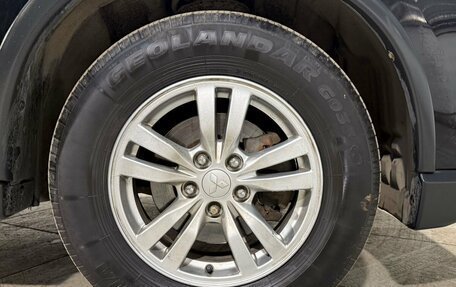 Mitsubishi Outlander III рестайлинг 3, 2019 год, 2 299 800 рублей, 5 фотография