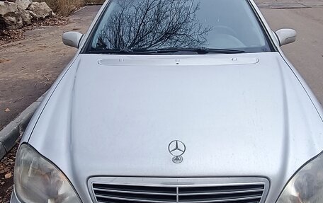 Mercedes-Benz S-Класс, 2002 год, 650 000 рублей, 1 фотография