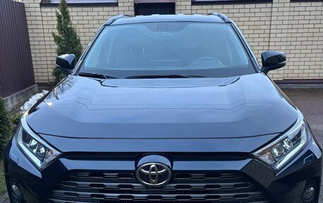 Toyota RAV4, 2019 год, 3 150 000 рублей, 1 фотография