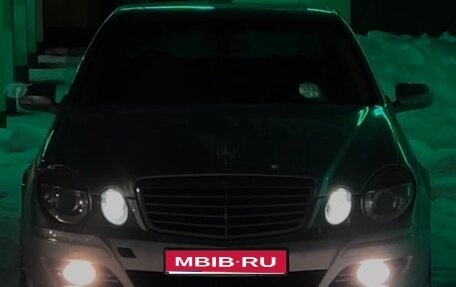 Mercedes-Benz E-Класс, 2008 год, 719 000 рублей, 1 фотография