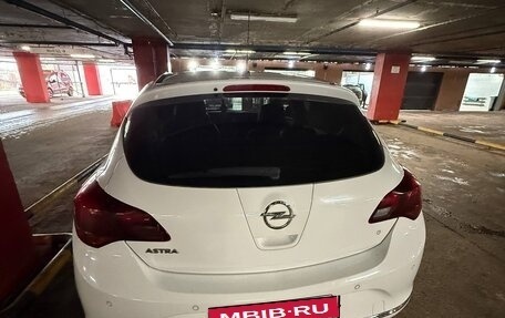 Opel Astra J, 2013 год, 870 000 рублей, 3 фотография