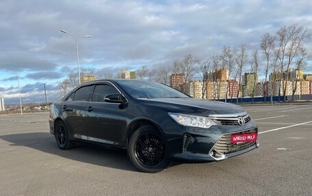 Toyota Camry, 2015 год, 1 860 000 рублей, 7 фотография