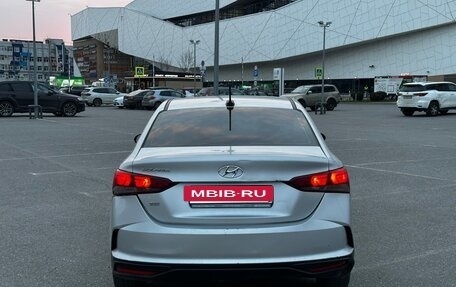 Hyundai Solaris II рестайлинг, 2020 год, 930 000 рублей, 4 фотография